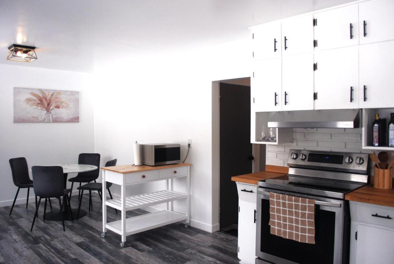 Barrys Bay Private Cottage With Huge Private Dog Park! מראה חיצוני תמונה