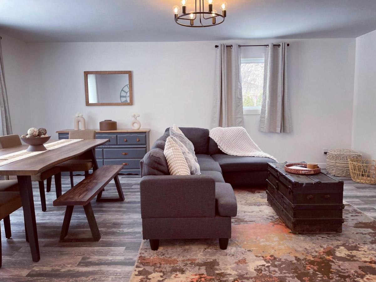 Barrys Bay Private Cottage With Huge Private Dog Park! מראה חיצוני תמונה